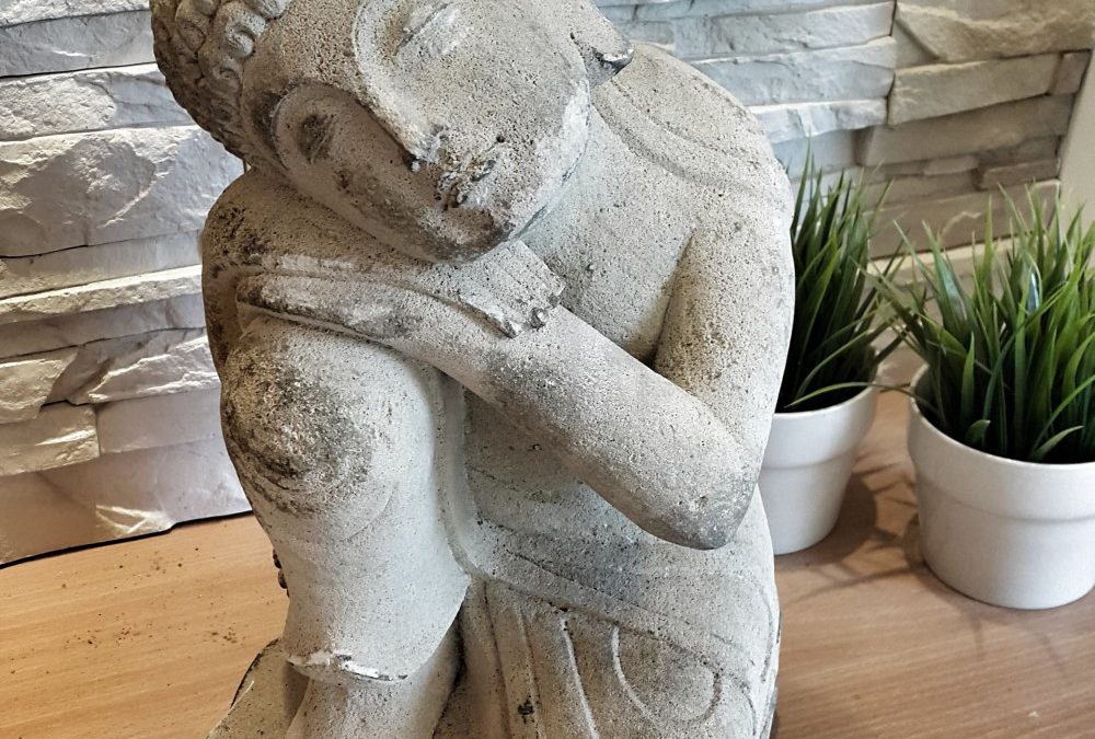 Młody Budda w zadumie